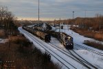 Z127 pulls out the north end of McGrew for headroom before doubling the inbound train over